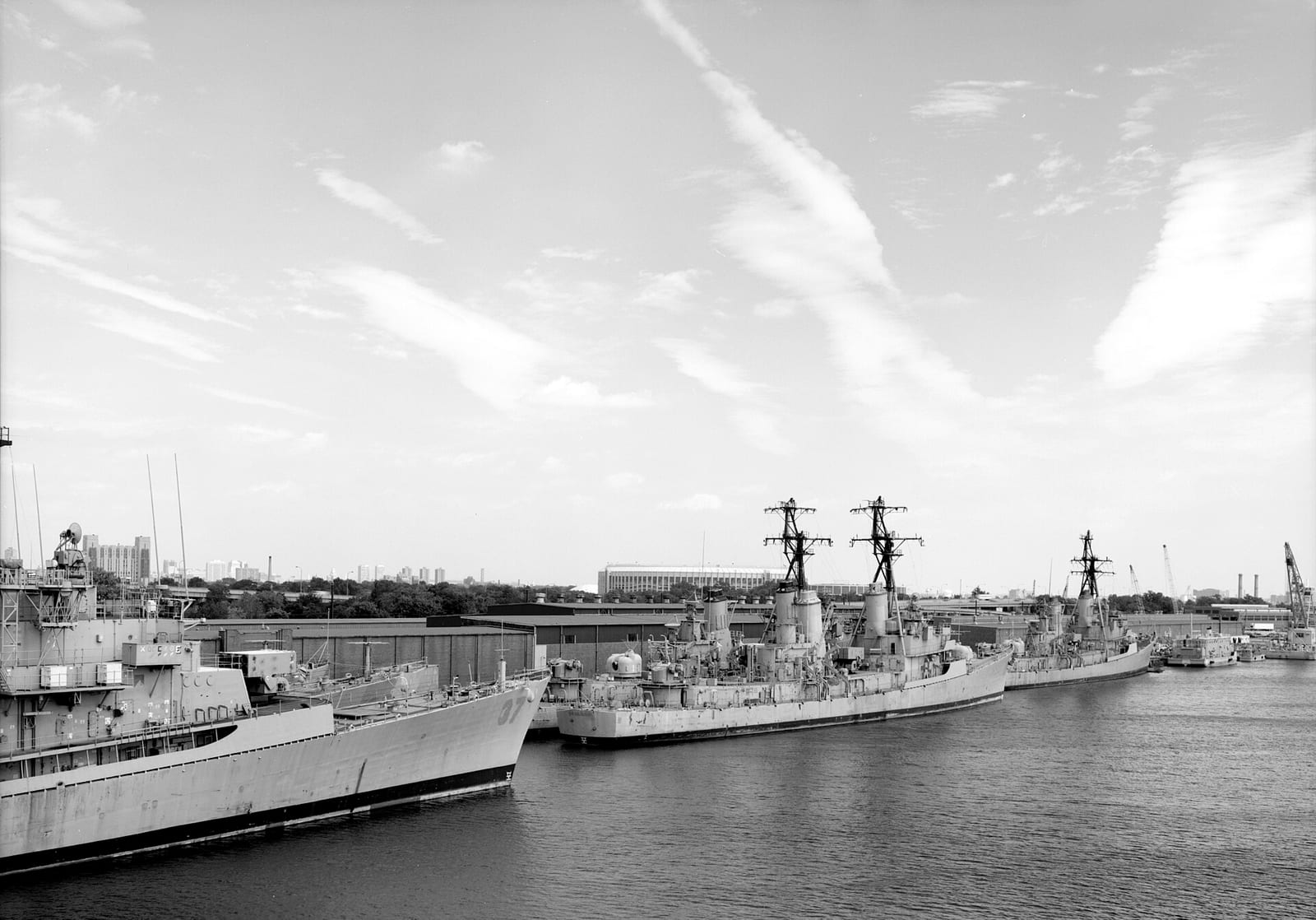 Laid up destroyers at Philadelphia in 1995, 1995, Philadelphia