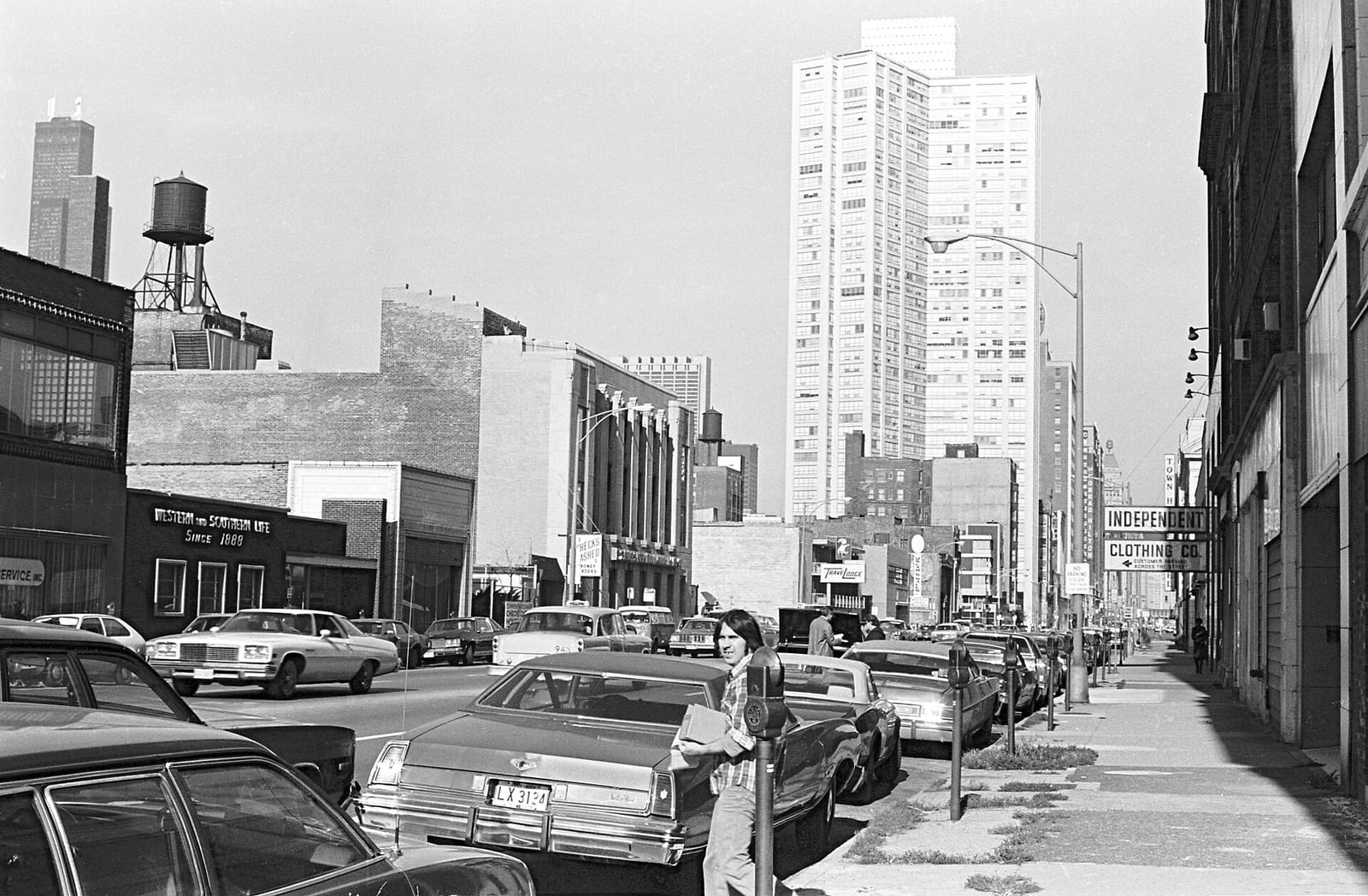 South Loop, Chicago, 1978. Looking north on Michigan from 13th St. The Travelodge is 1240 S Michigan. The Sears Tower is in the background., 1978, Chicago